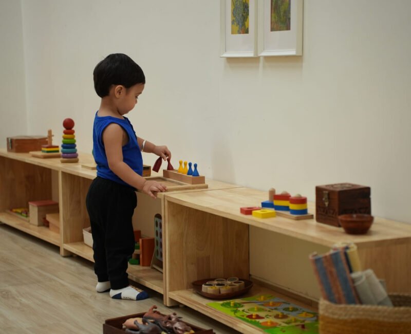 Toddler - Class - Sensorial